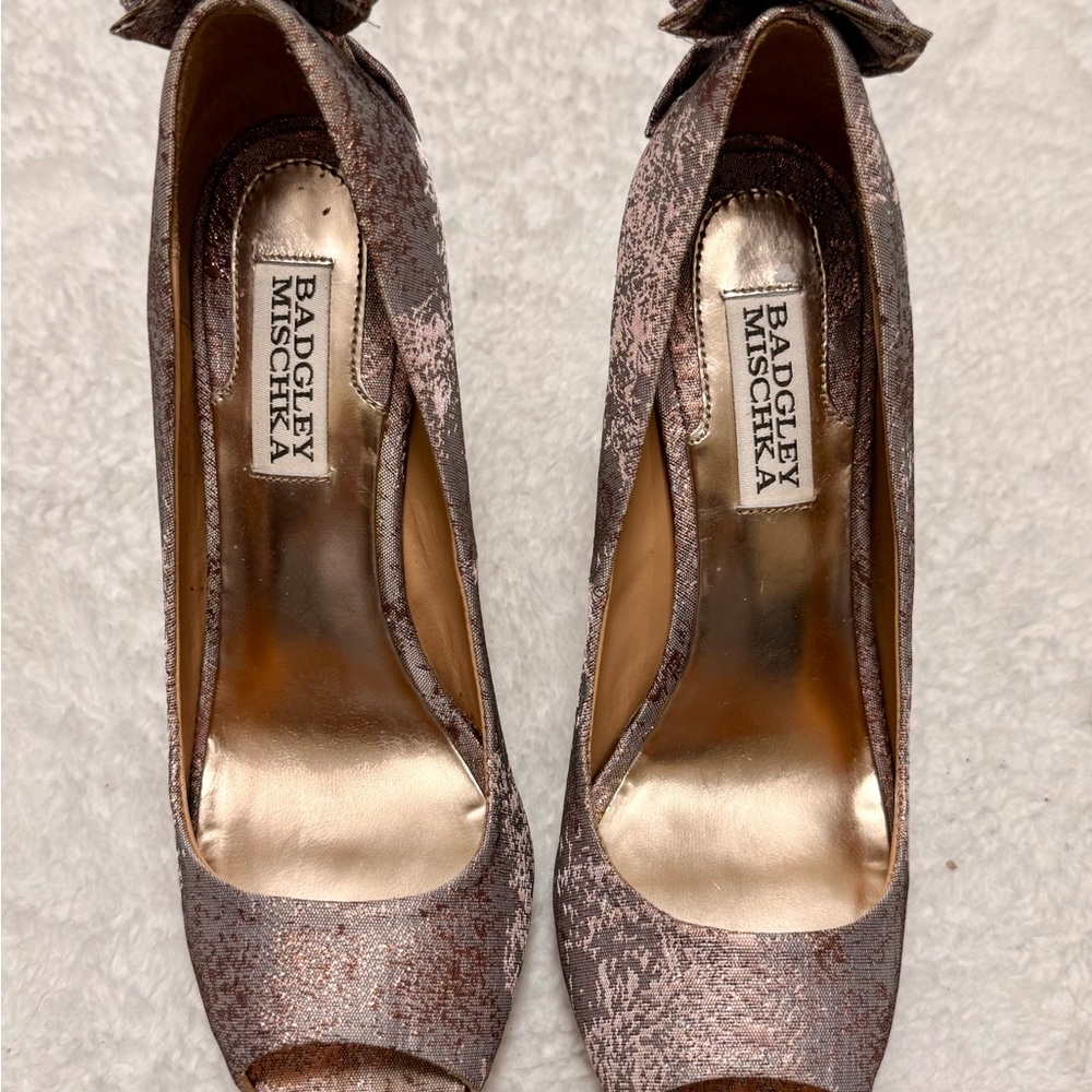 Vintage Badgley Mischka Rose Gold Bow Peep Toe Platform Heels EUC US 7M Y2k Glam